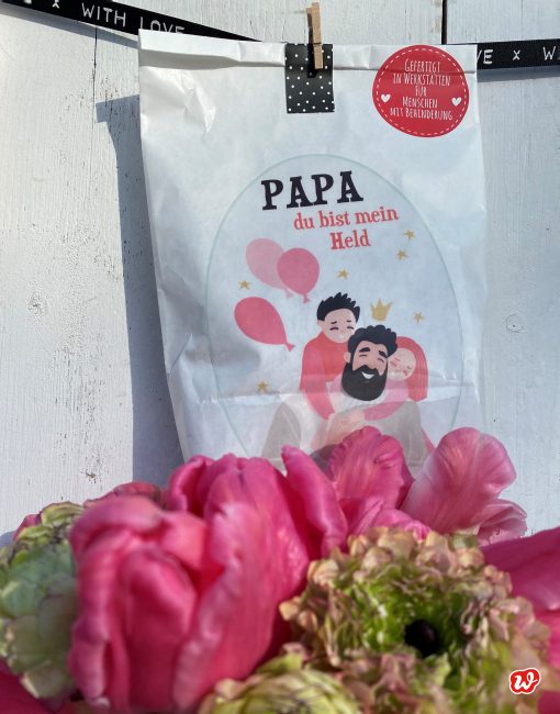 Wundertüte "Papa du bist mein Held" mit Blumen